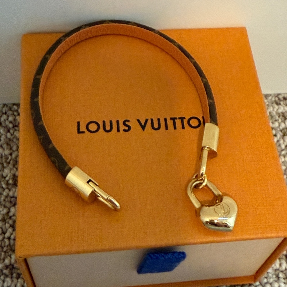 Louis Vuitton Crazy In Lock Charm Bracelet with Gold Heart Lock - Picture 3 of 6